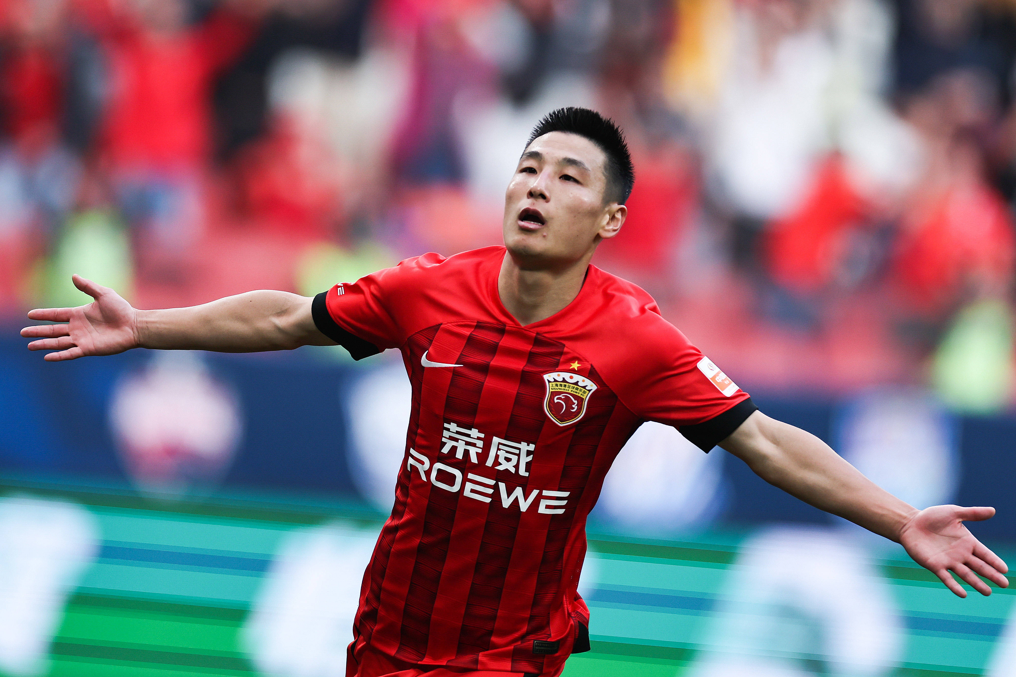 举足轻重 举足轻重