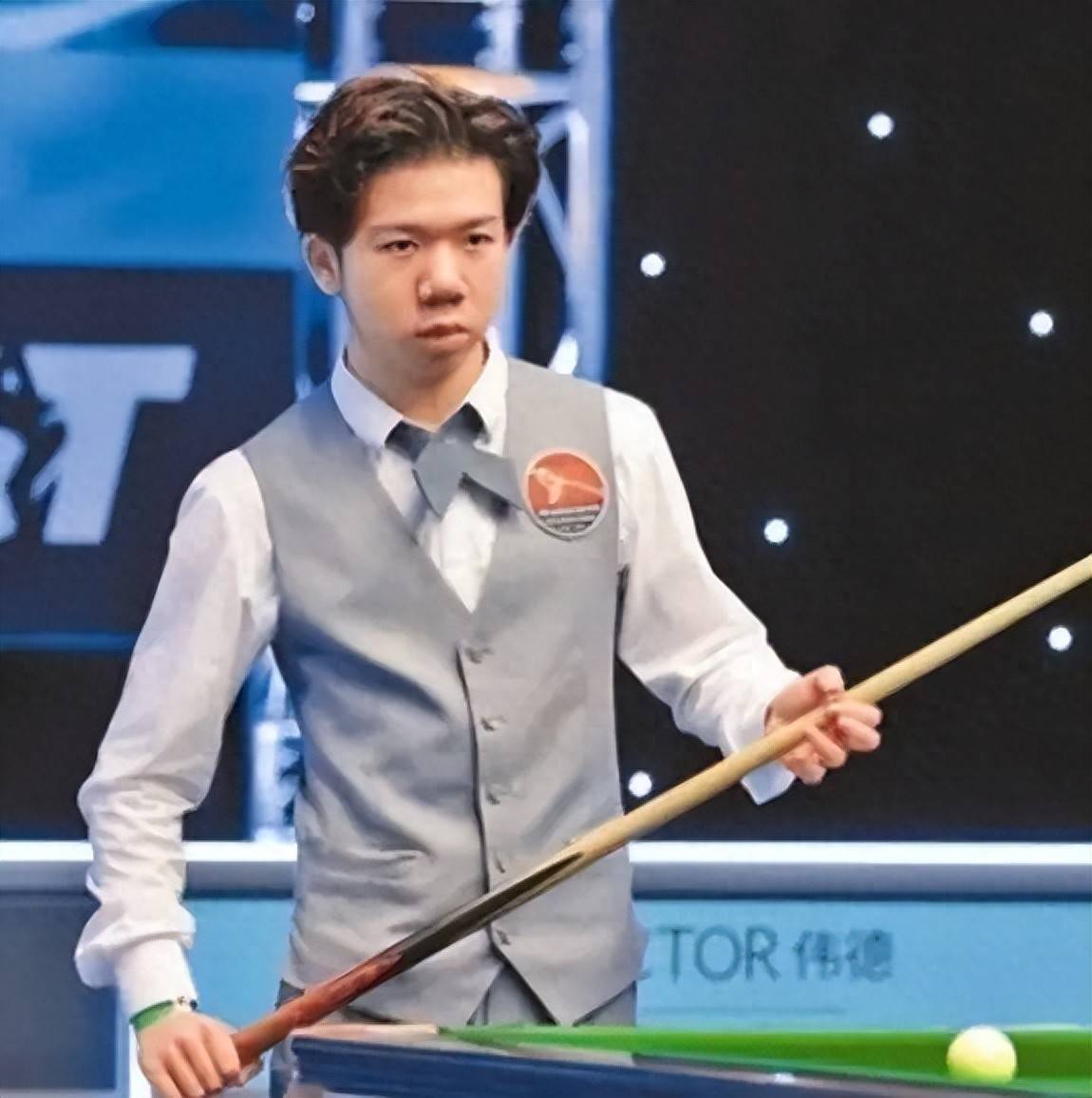 他借助牵制 他借助牵制